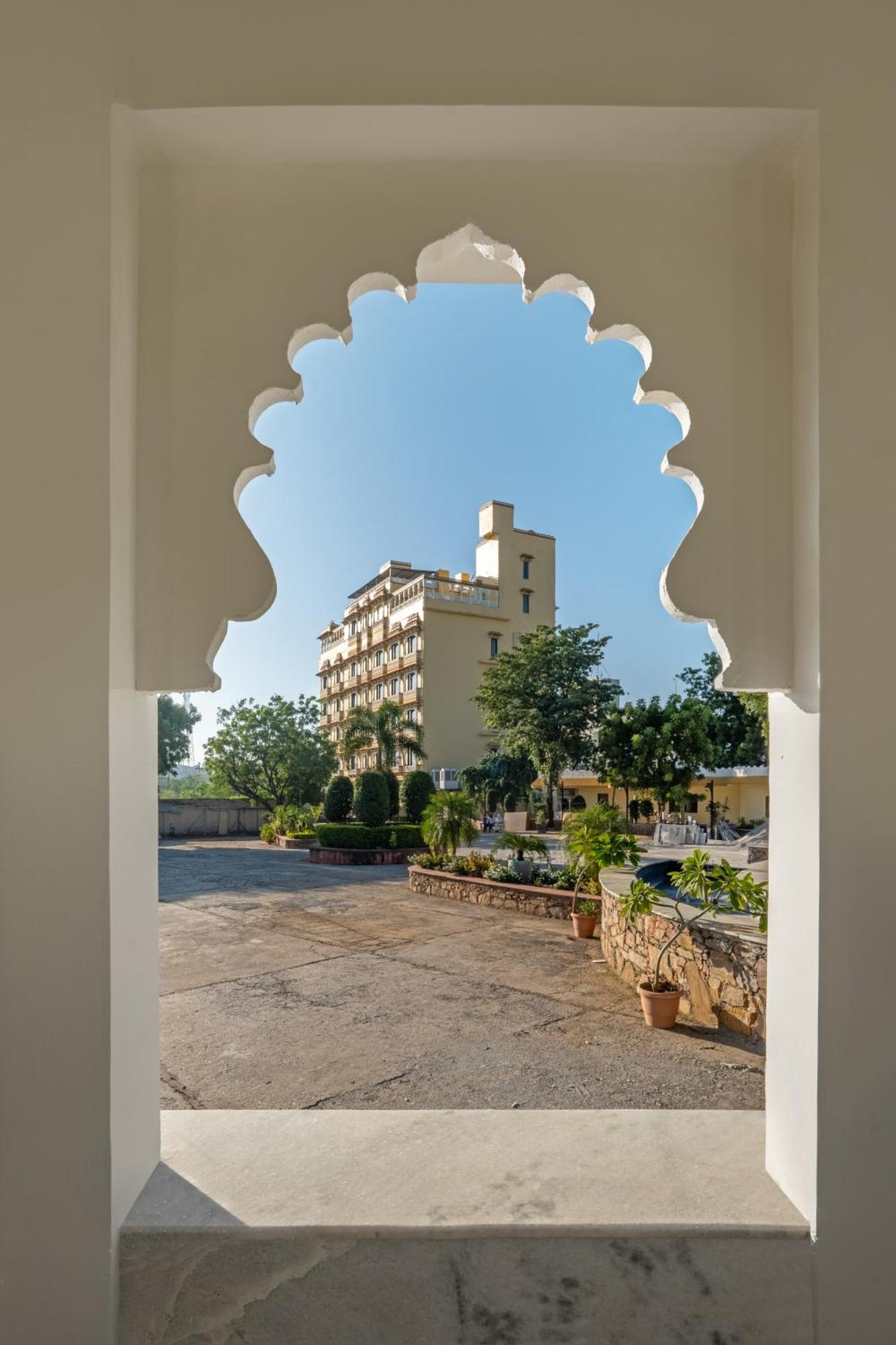 Hotel Sterling Balicha Udaipur Extérieur photo