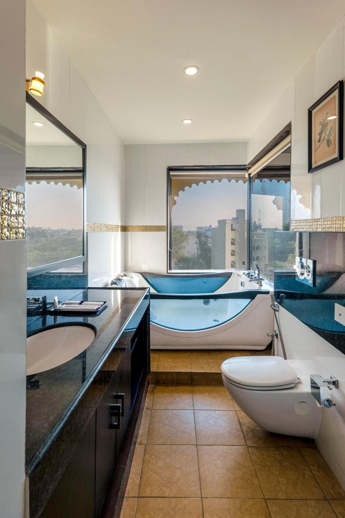 Hotel Sterling Balicha Udaipur Extérieur photo