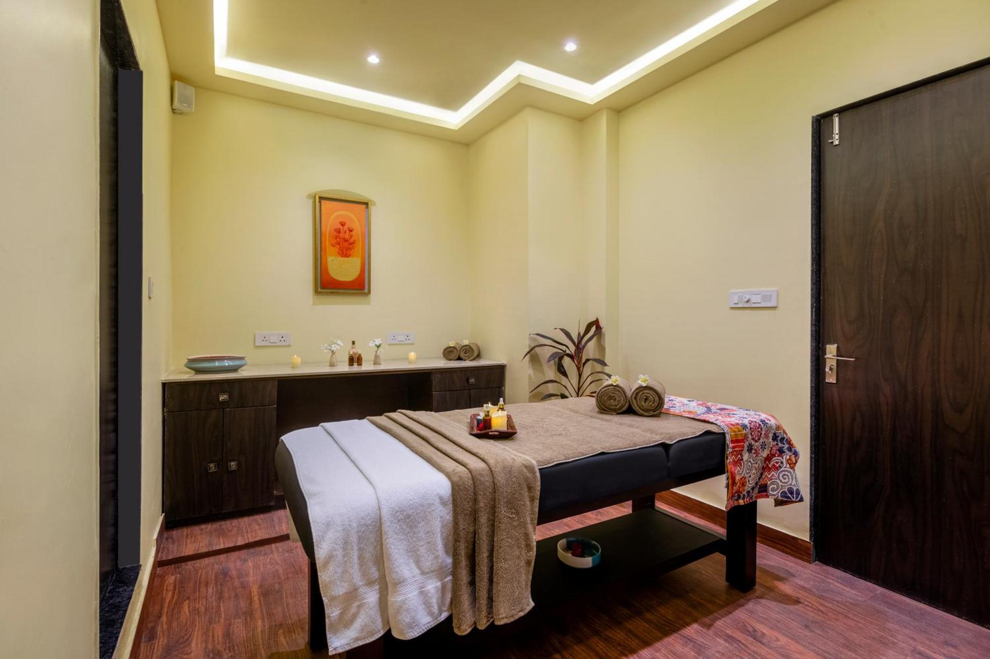 Hotel Sterling Balicha Udaipur Extérieur photo